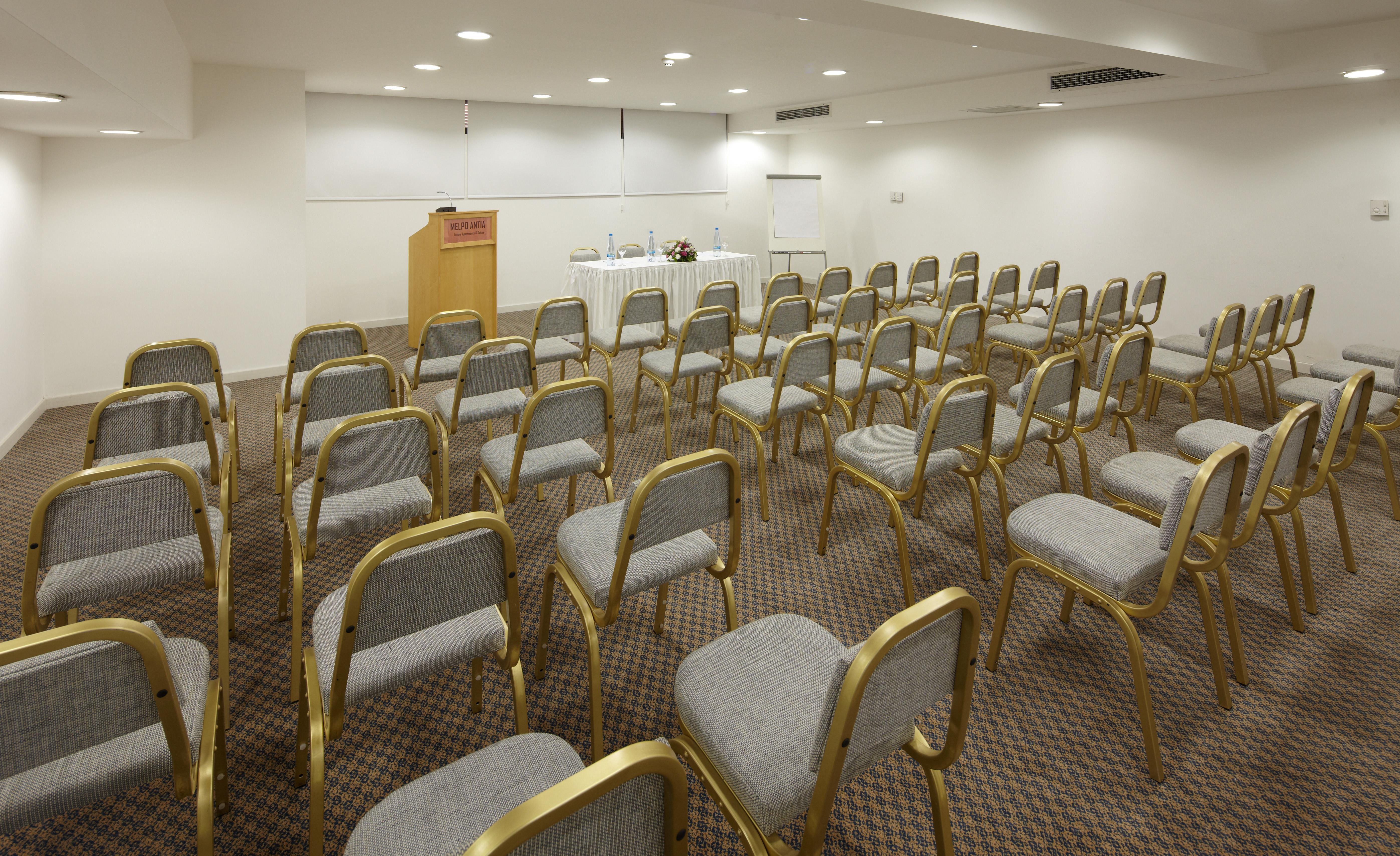 Melpo Antia Hotel & Suites Agia Napa Buitenkant foto