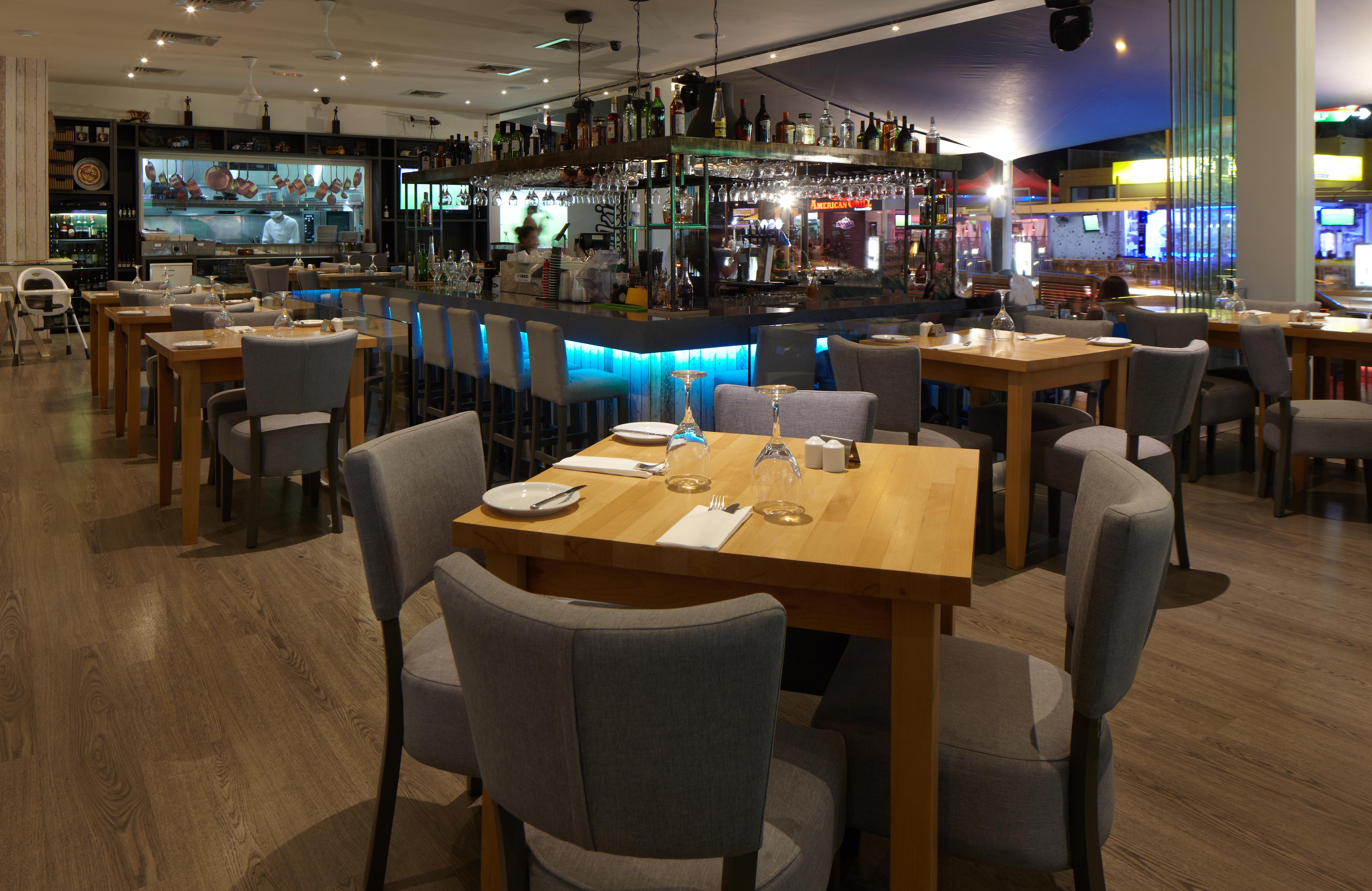 Melpo Antia Hotel & Suites Agia Napa Buitenkant foto