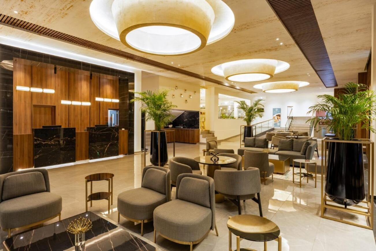 Melpo Antia Hotel & Suites Agia Napa Buitenkant foto
